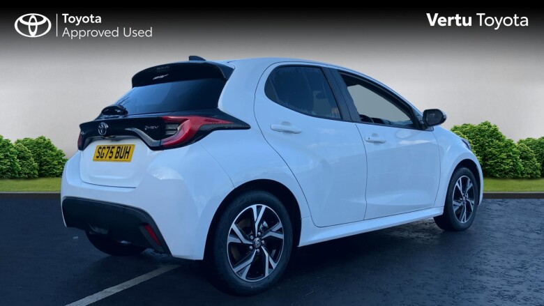 Toyota Yaris 1.5 Hybrid Design 5dr CVT Hybrid Hatchback